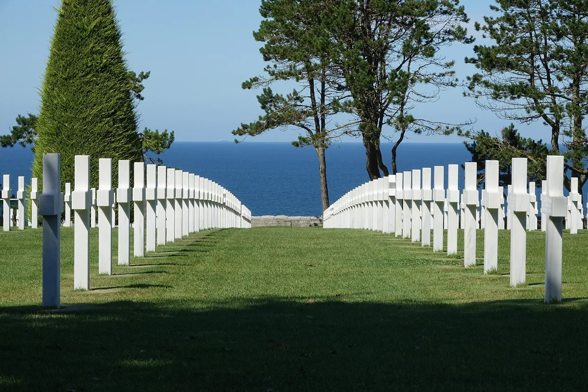 White crosses at the Normandy American Cemetery in Colleville-sur-Mer on a D-Day day tour from Paris